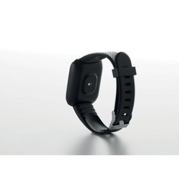mo6166 03 back